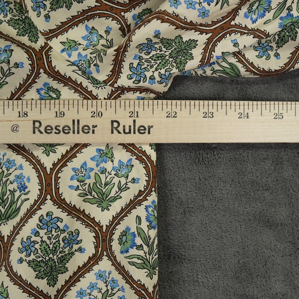 Tuckernuck Porcelain Bouquet Corrigan Blouse Medium Trellis Block Print Top - Picture 10 of 12